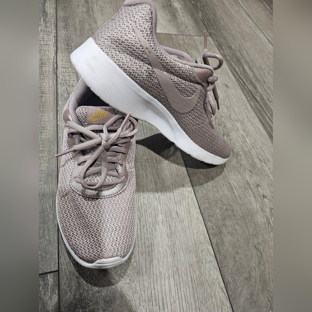 Nike Women's Sneakers (Used, Wore Once)